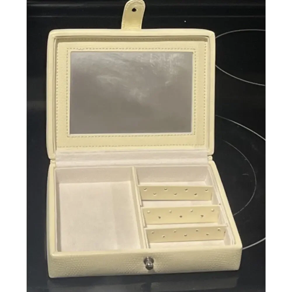 POTTERY BARN McKenna Travel Case Cream Faux Leather Jewelry Box 5” x 6.5” x 2”